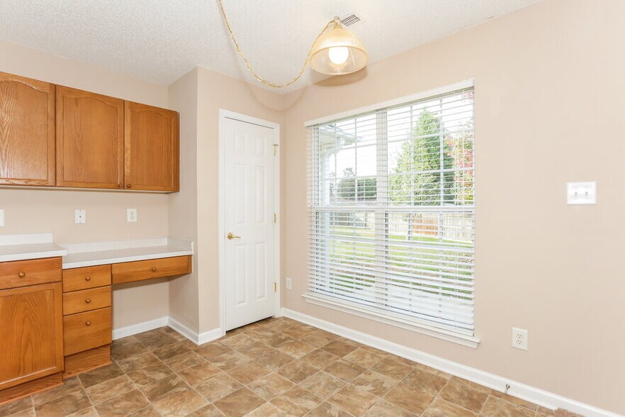 Building Photo - 4965 Hathwyck Ct NW