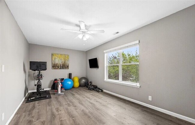 Building Photo - Beautiful Updated 5 Bedroom Home in Graham!