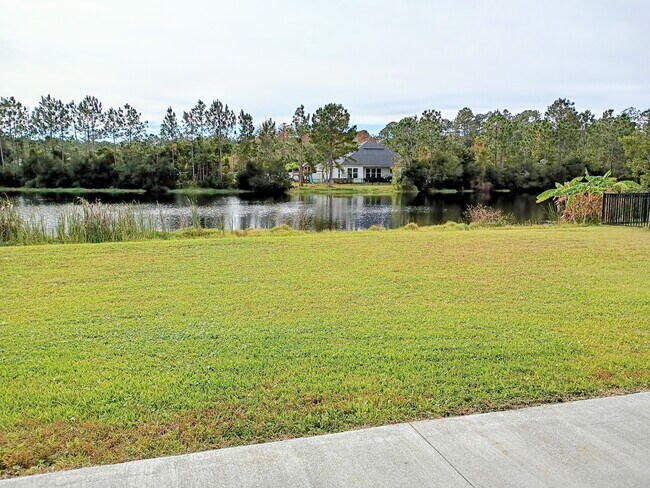 Building Photo - 112 Goldenrod Lake Dr