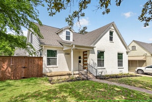 Building Photo - 2560 Rogers Ave