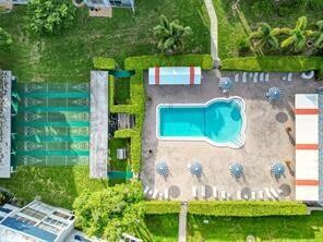 Building Photo - 7897 Golf Cir Dr