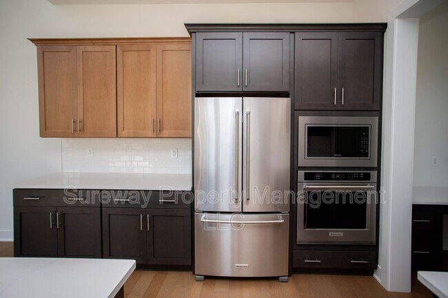 Building Photo - 7 Cole Pl