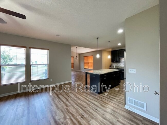Building Photo - 7311 Blackwell Dr