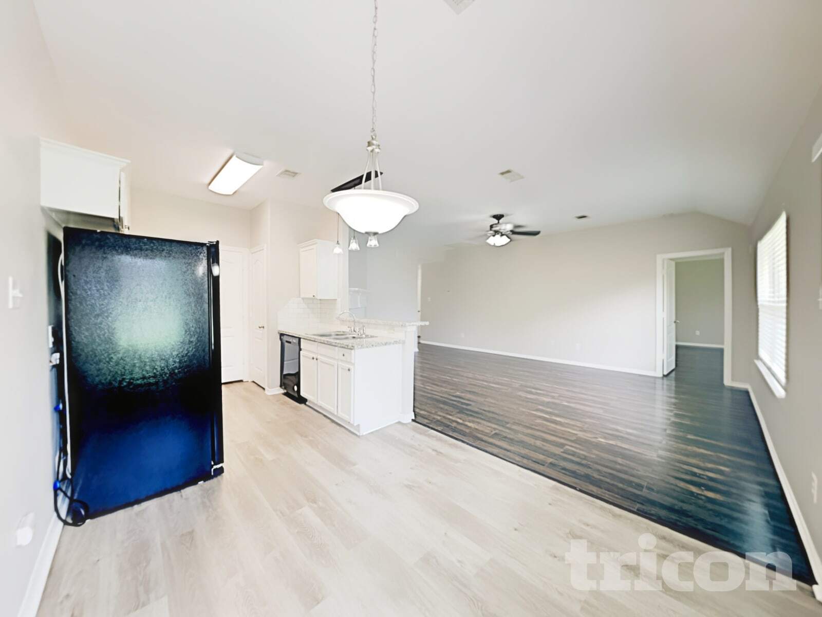 Building Photo - 2002 Briar Grove Dr