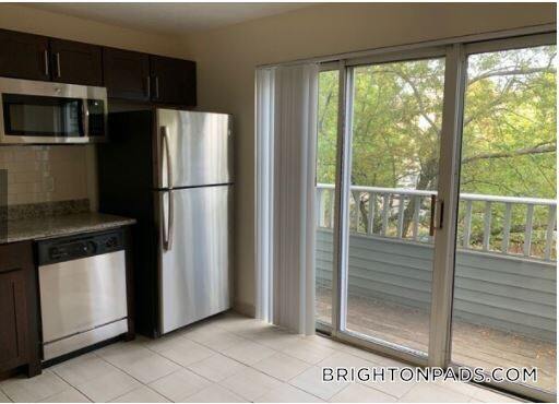 Building Photo - 154 N Beacon St