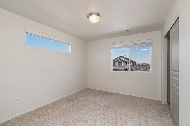 Building Photo - 3616 SW Pumice Stone Ave