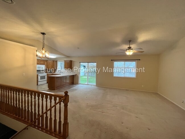 Building Photo - 4342 Williamsburg Ln