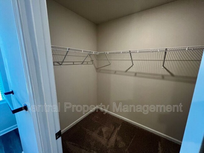 Building Photo - 124 Brooks Dr