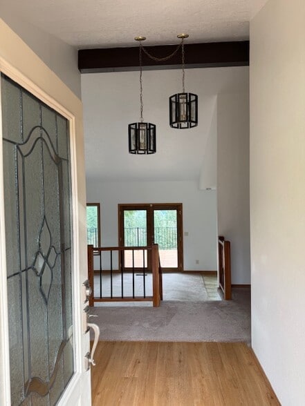 Front Entry - 17135 SE Royer Rd