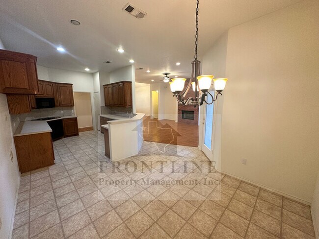 Building Photo - 629 Dorchester Dr