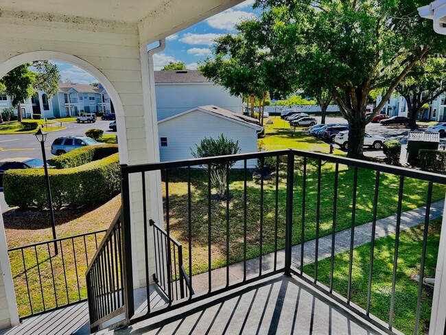 Building Photo - 2550 N Alafaya Trail