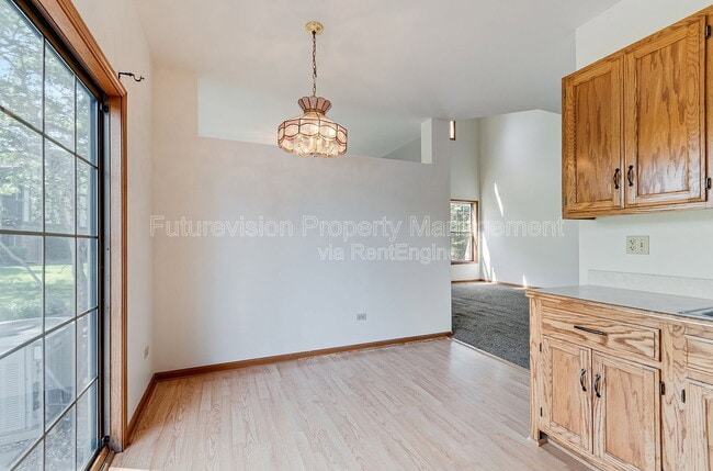 Building Photo - 730 Big Timber Dr