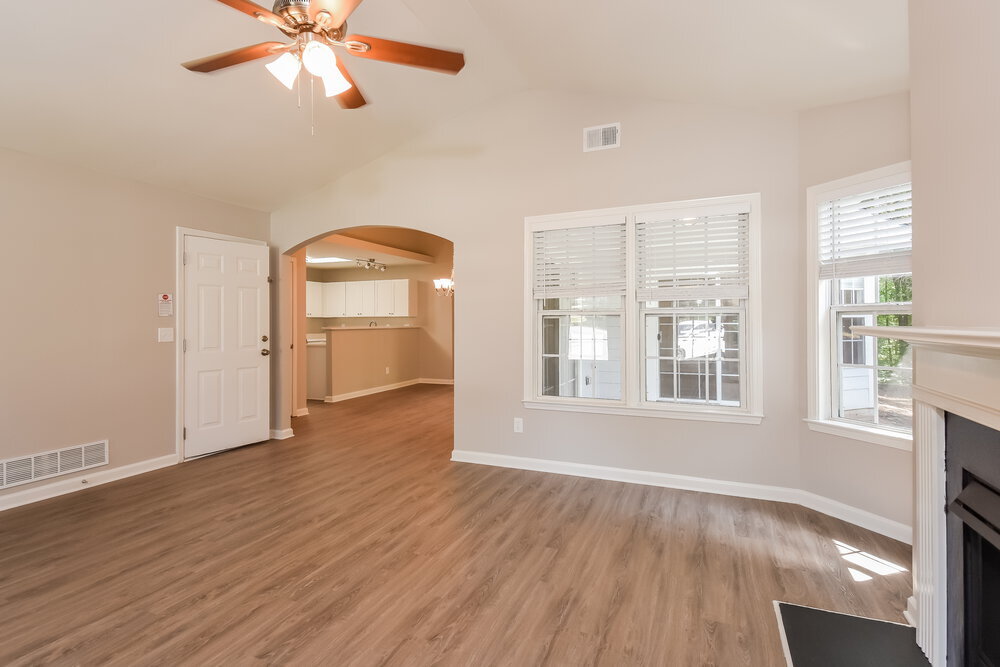 Building Photo - 2010 Greenhill Pass