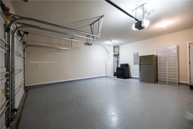 Building Photo - 4962 Weathervane Dr