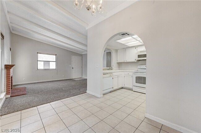 Building Photo - 6149 W Oakey Blvd