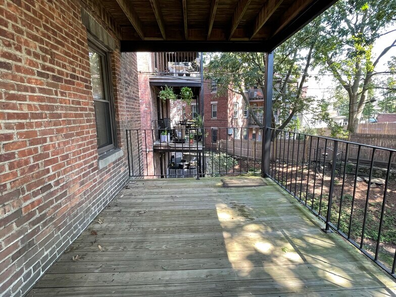 Outdoor Back-Deck - 1870 Commonwealth Ave