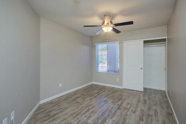 Building Photo - 8517 W Caribbean Ln