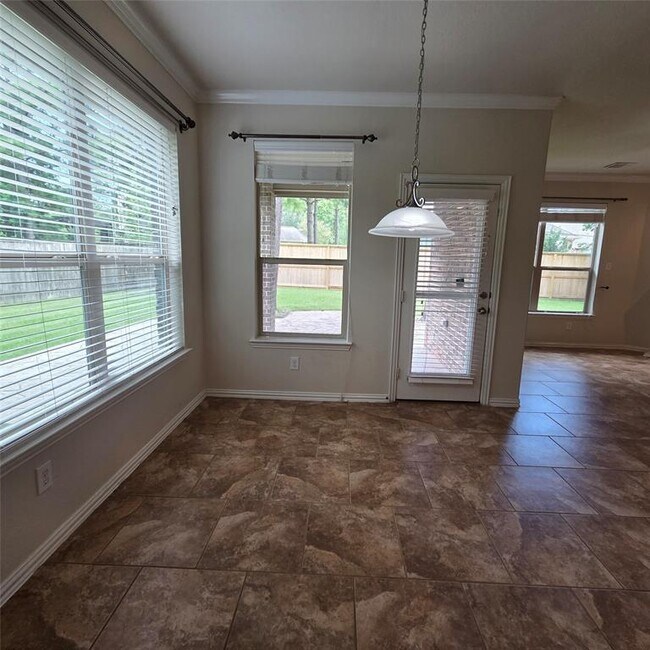 Building Photo - 26101 Brickhill Dr