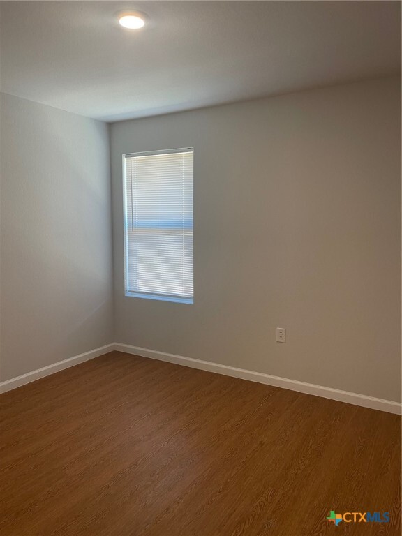 Building Photo - 2500 Westcliff Rd