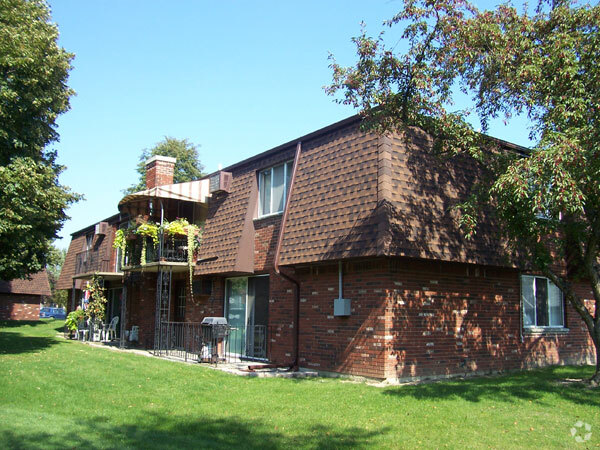 Building Photo - Sunset Court Apartments