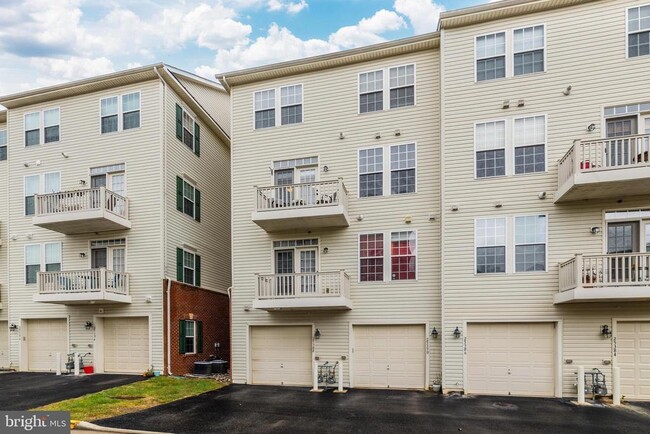 Building Photo - 25390 Patriot Terrace