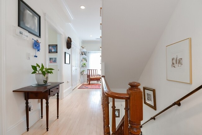 Building Photo - 3 Forest St