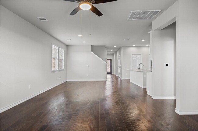 Building Photo - 11924 Gilleland Ln