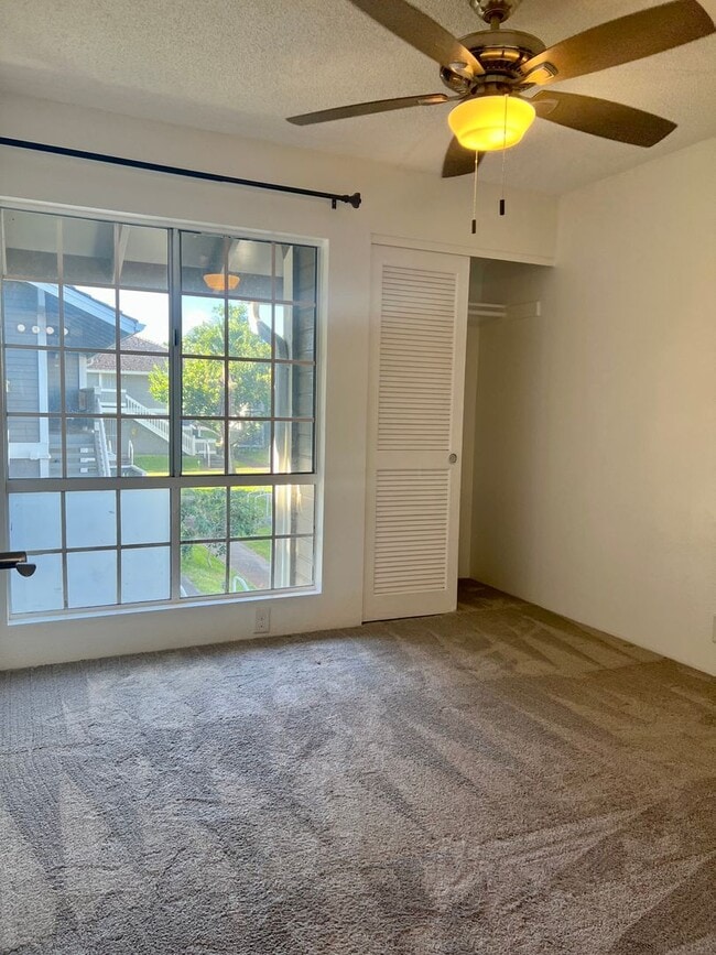 Building Photo - Charming Townhouse-2Bedrooms, 1Bathroom, 2...