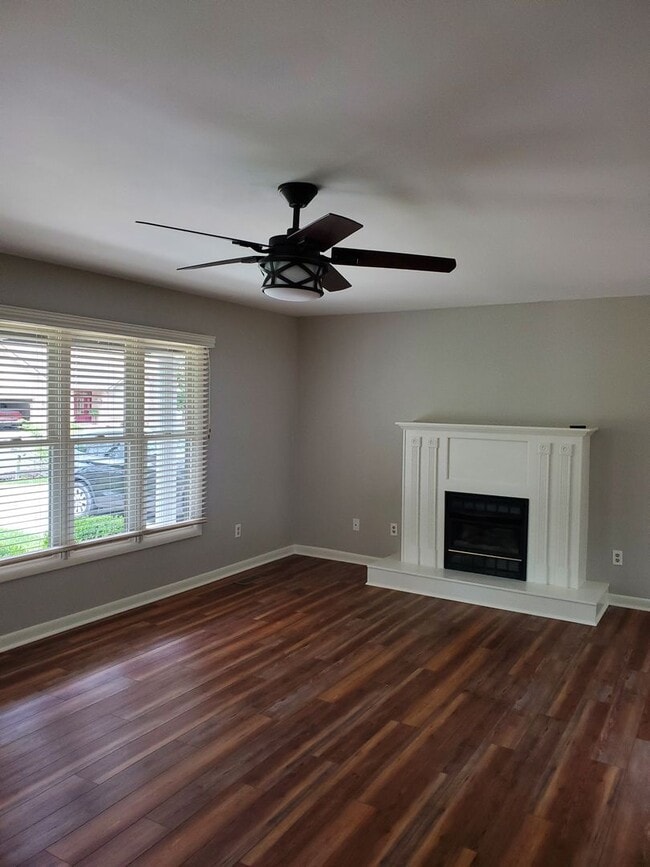 Primary Photo - Updated with a lovely view of Lake St. George 3 bedroom / 3 bath