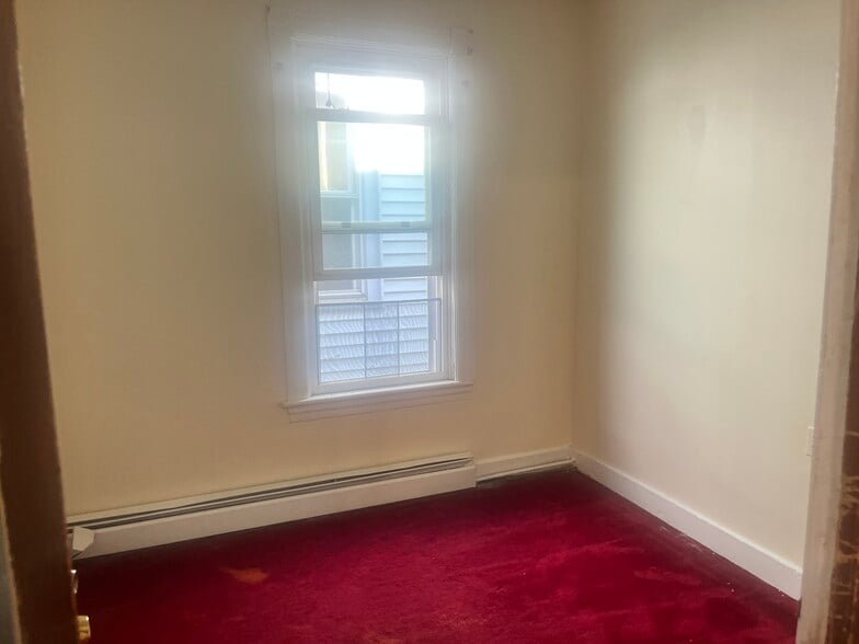 Bedroom - 426 Elk St