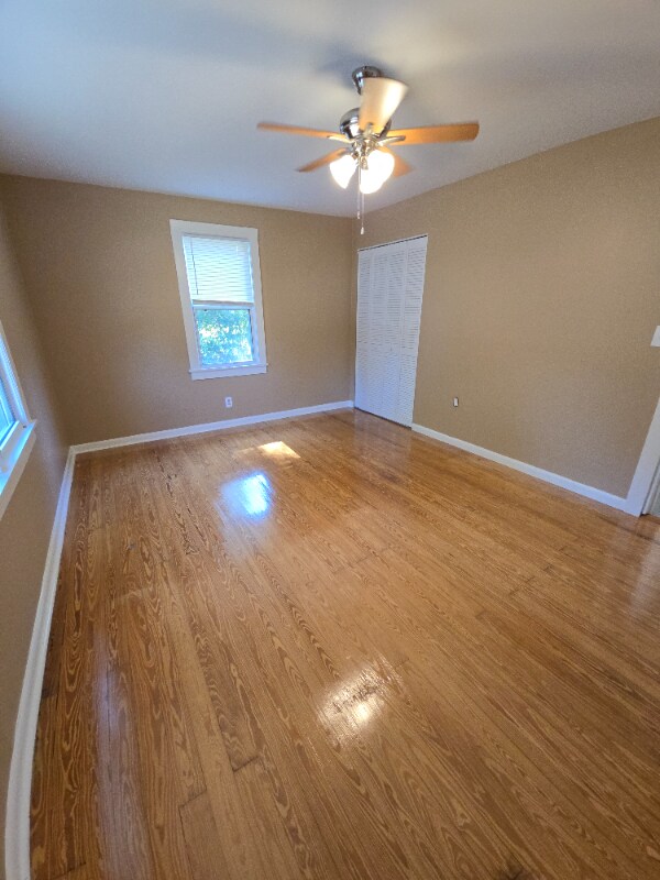 Building Photo - 906 Johns St