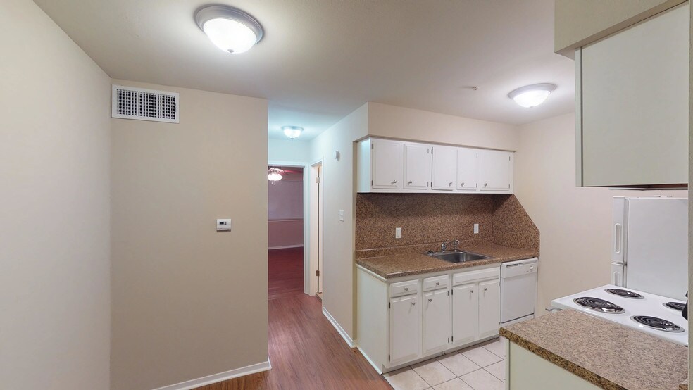 Patiohouse Apartments Baton Rouge La Apartment Finder
