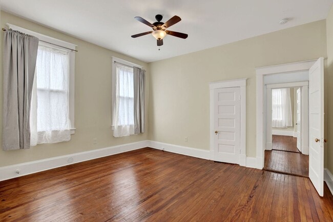 Building Photo - 25 E 33rd St