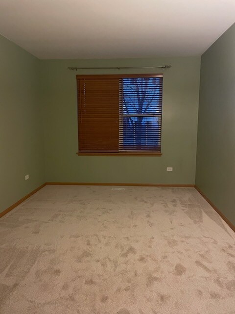 Building Photo - 2452 Golf Ridge Cir