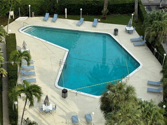 Building Photo - 1408 Brickell Bay Dr