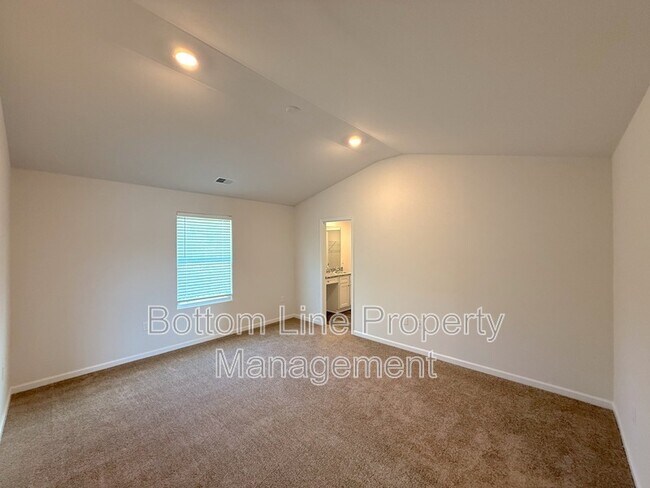 Building Photo - 180 Caffee Dr