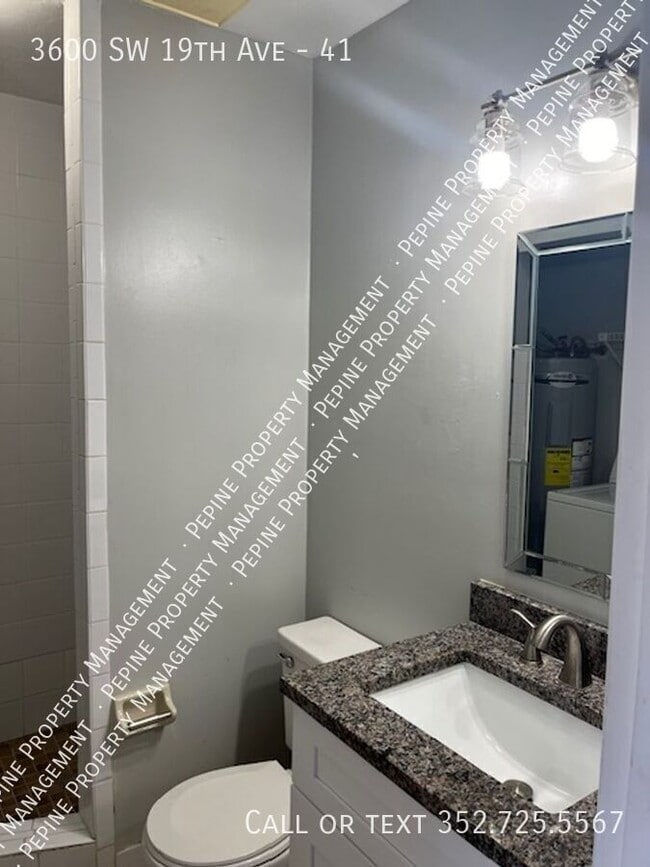 Building Photo - 3600 SW 19th Ave