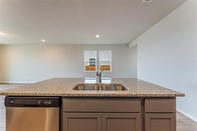 Building Photo - 201 Watercourse Wy
