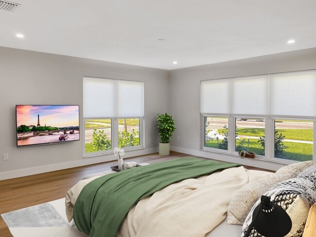 Building Photo - Fully Remodeled Snell Isle Luxury Home - A...