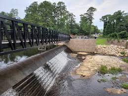 Building Photo - 329 W Main St