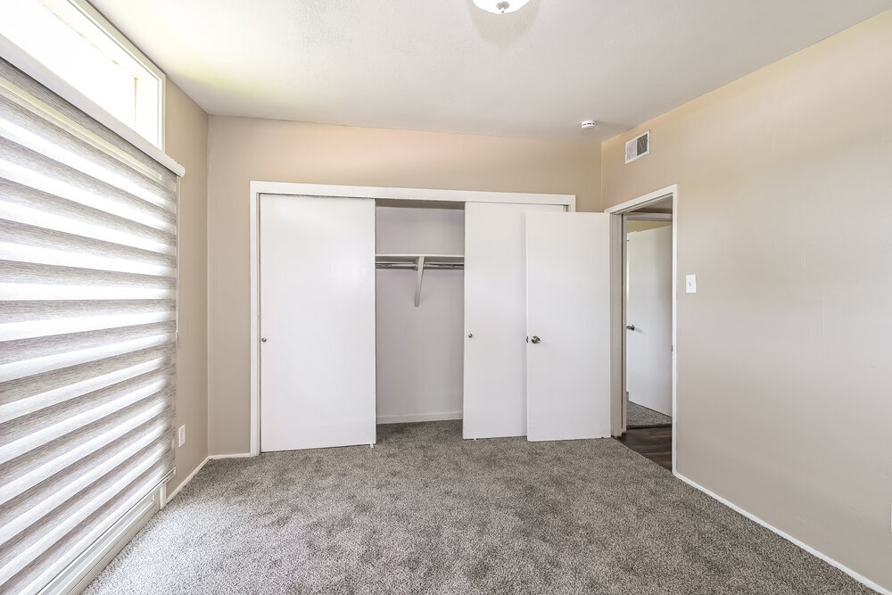 Building Photo - 790 Pebble Ln