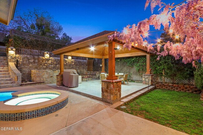 Building Photo - 1316 Hookridge Dr