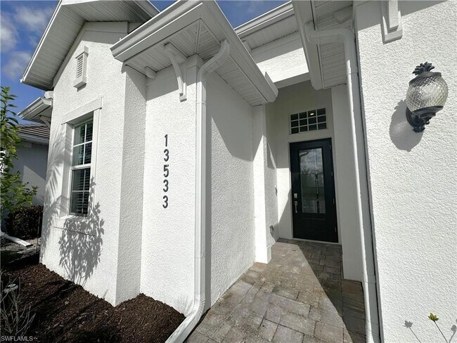 Building Photo - 13533 Blue Bay Cir