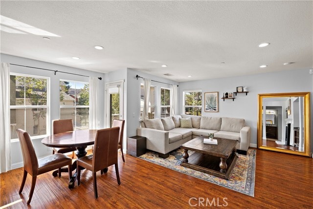 Building Photo - 73 Platinum Cir