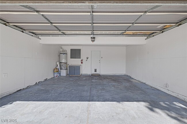 Building Photo - 1701 Duarte Dr