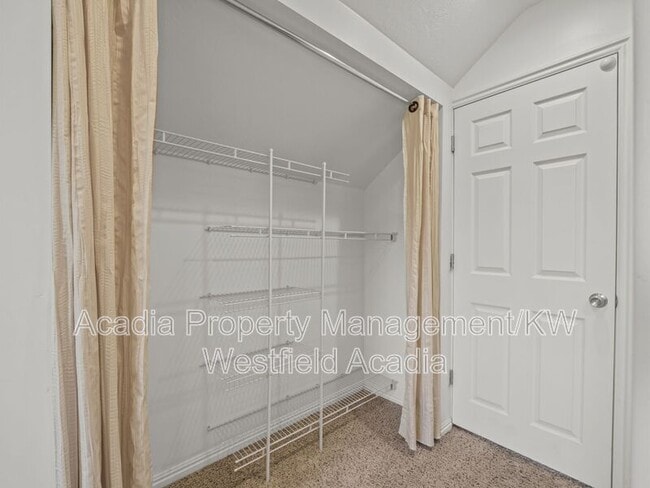 Building Photo - 4172 W Lakebridge Drive