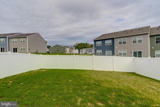Building Photo - 148 Correri St