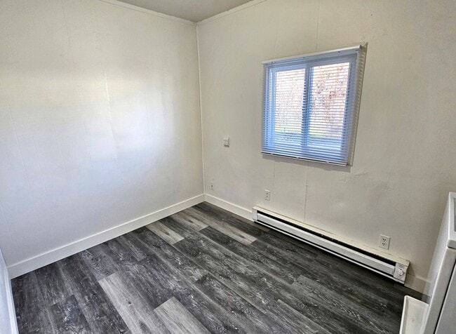 Building Photo - Newly Remodeled House with Washer/Dryer Included!