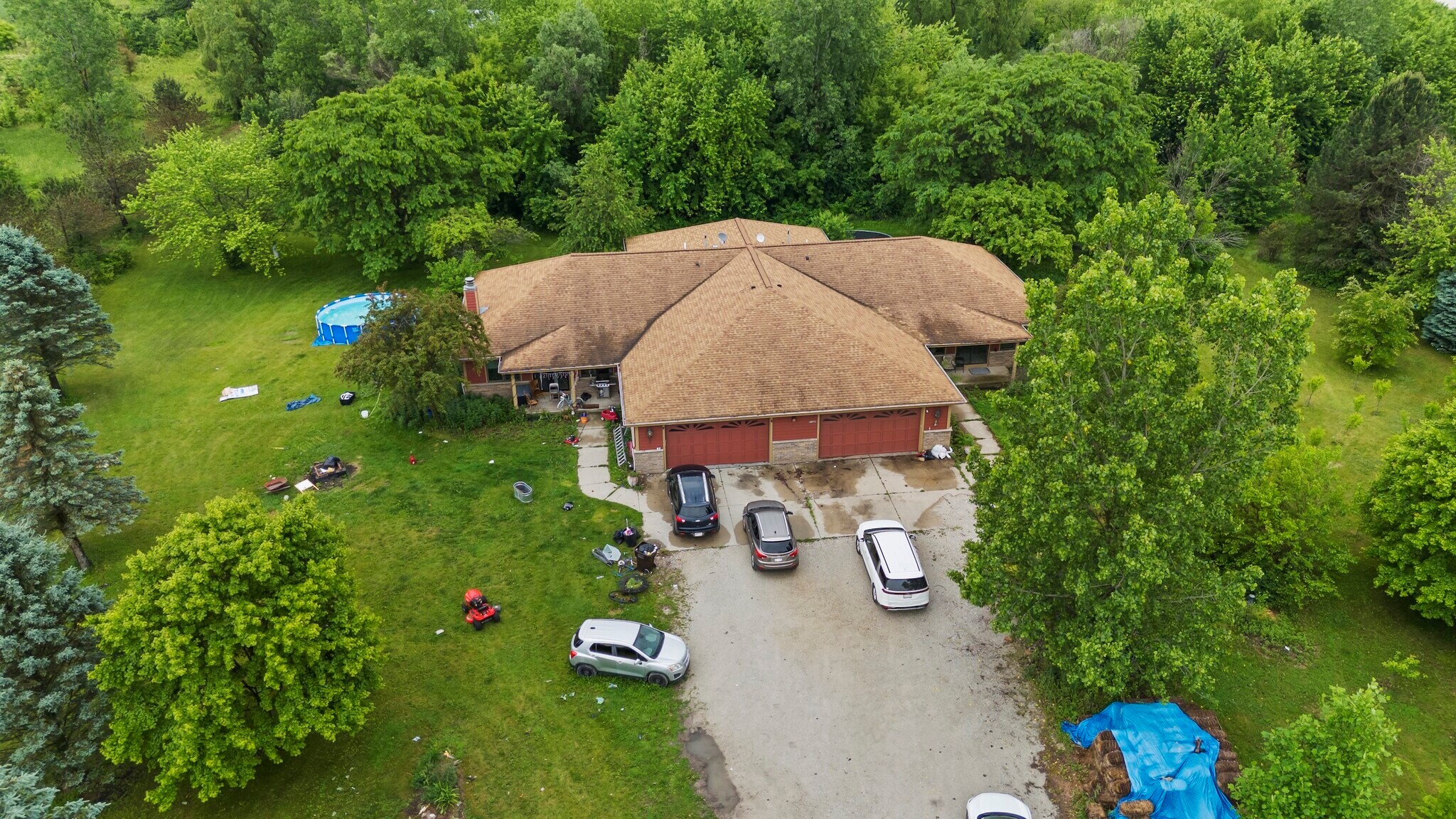 Parking area - 21335 Northcape St