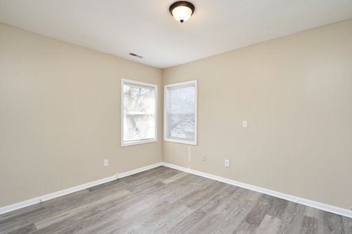 Building Photo - Renovated 5 Bedroom 2.5 Bath home